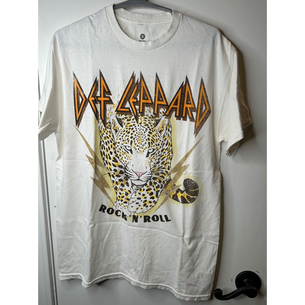 Def Leppard Rock N Roll Graphic Tee White Leopard Print Band Shirt Medium